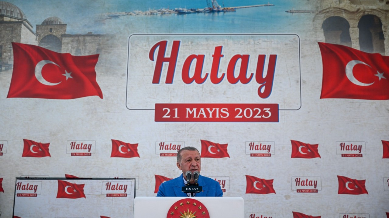 Erdoğan: Tayyip Erdoğan'a Defne'de verilen oy yüzde 8 buçuk, Bay bay Kemal'e verilen 90 buçuk