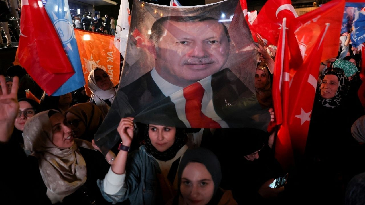 Kathimerini: Erdoğan'ın ekonomi politikası sürdürülemez hale gelecek