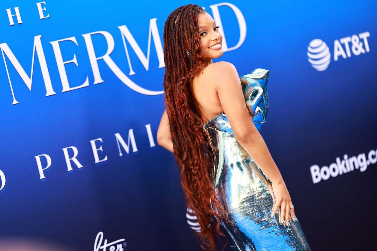 'The Little Mermaid': Deniz kızı Ariel'in saç tasarımı 150 bin dolar - Sayfa 3