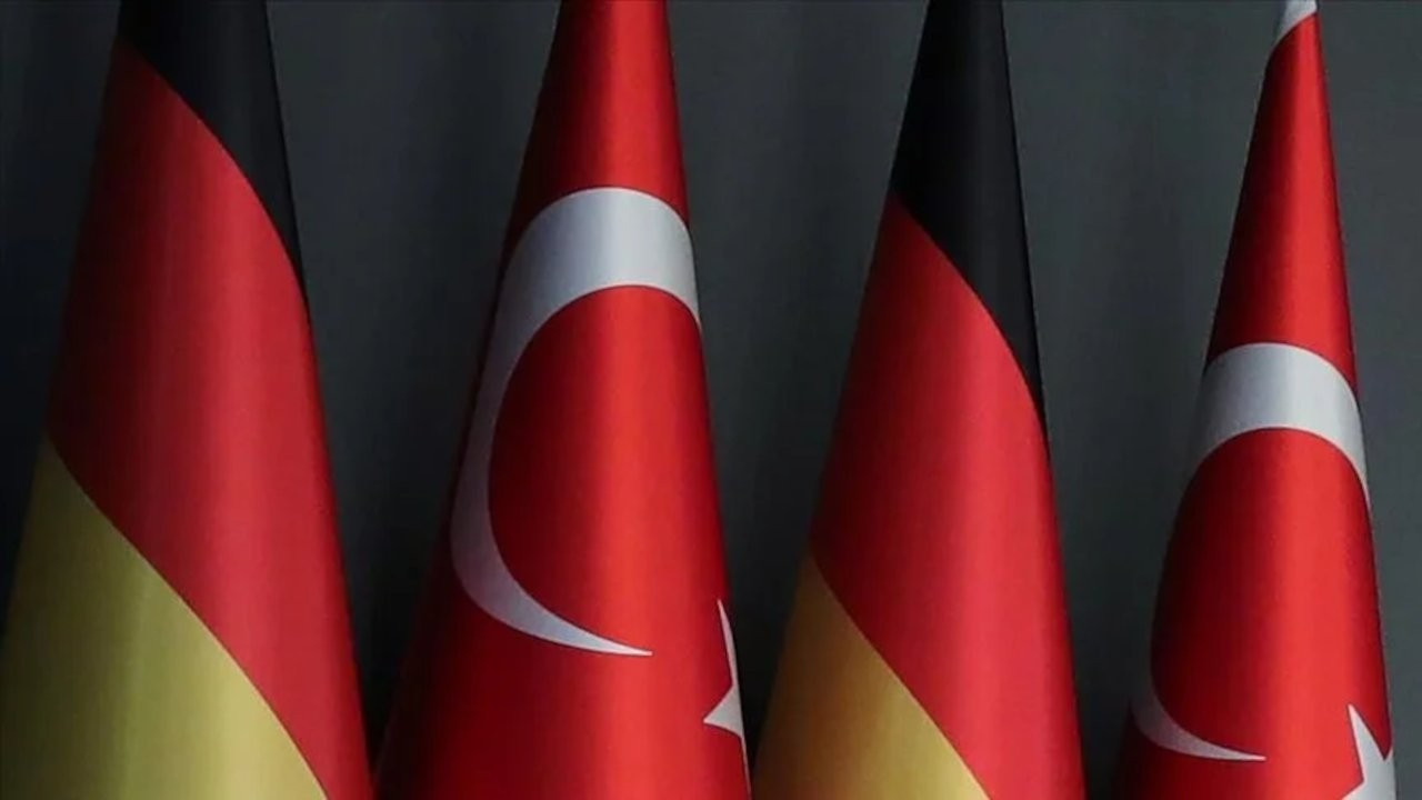 Alman siyasetçilerden Türkiye'ye ekonomi uyarısı