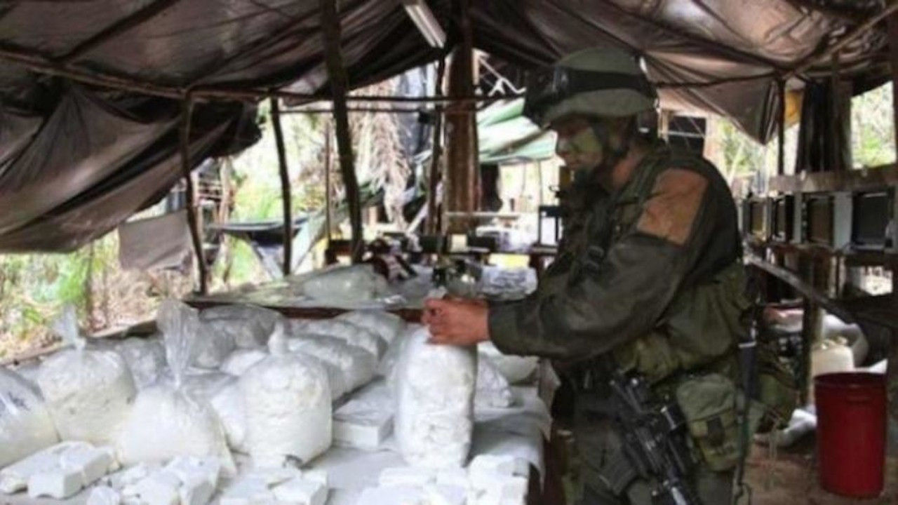 Kolombiya'da 843 kilo kokain ele geçirildi