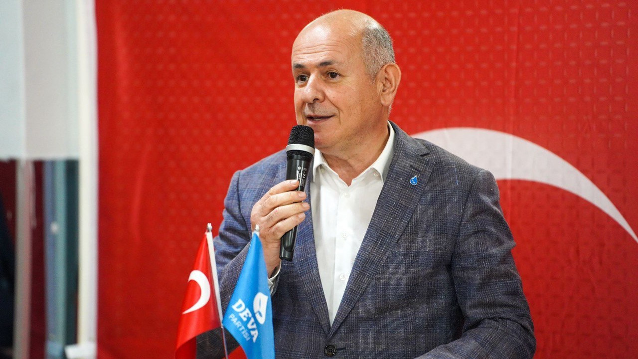 DEVA Partisi İstanbul İl Başkanı Erhan Erol istifa etti