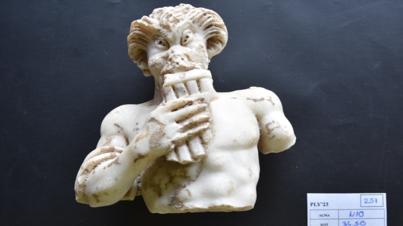 Saraçhane'de 1700 yıllık 'Pan heykeli' bulundu