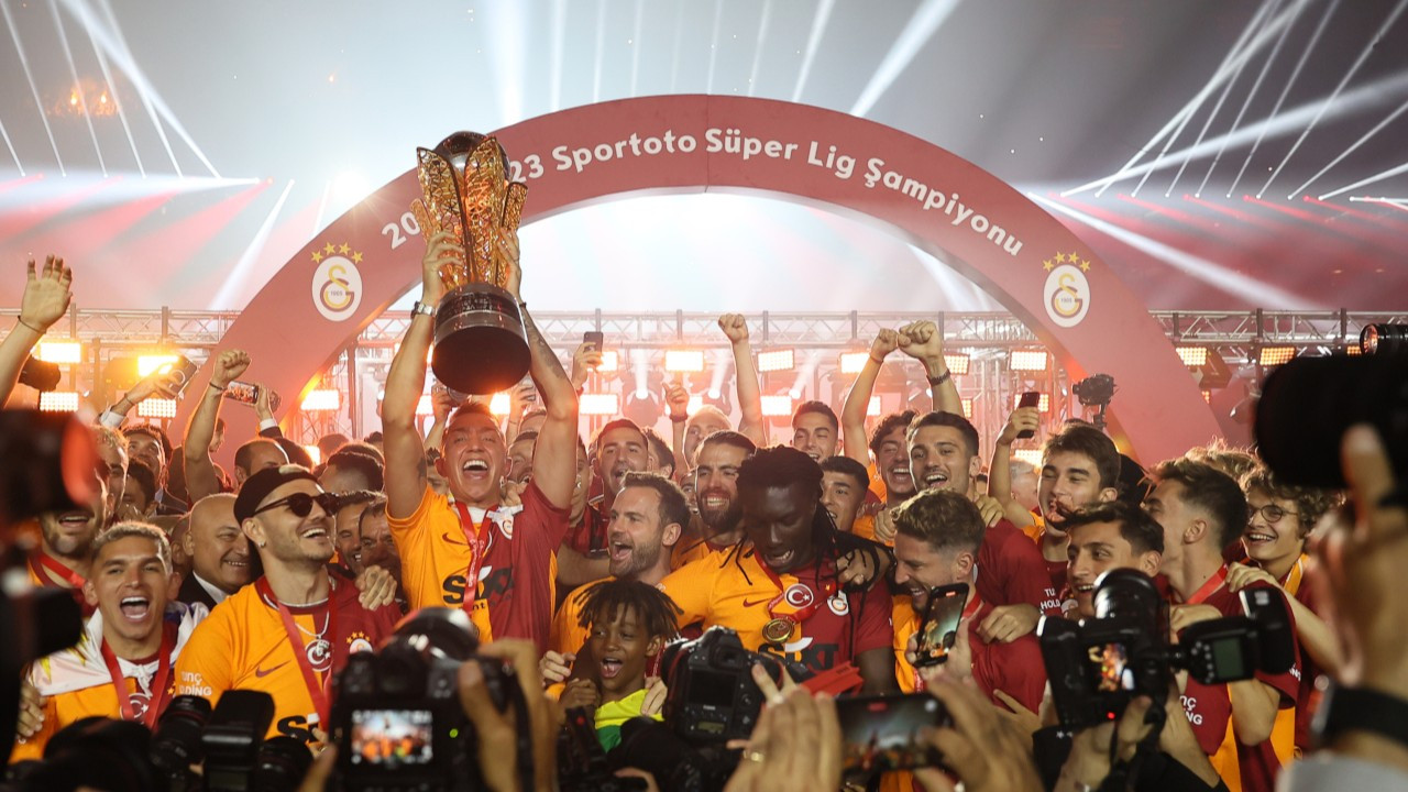 Galatasaray UEFA Şampiyonlar Ligi'ne kalırsa 25 milyon euro kazanacak