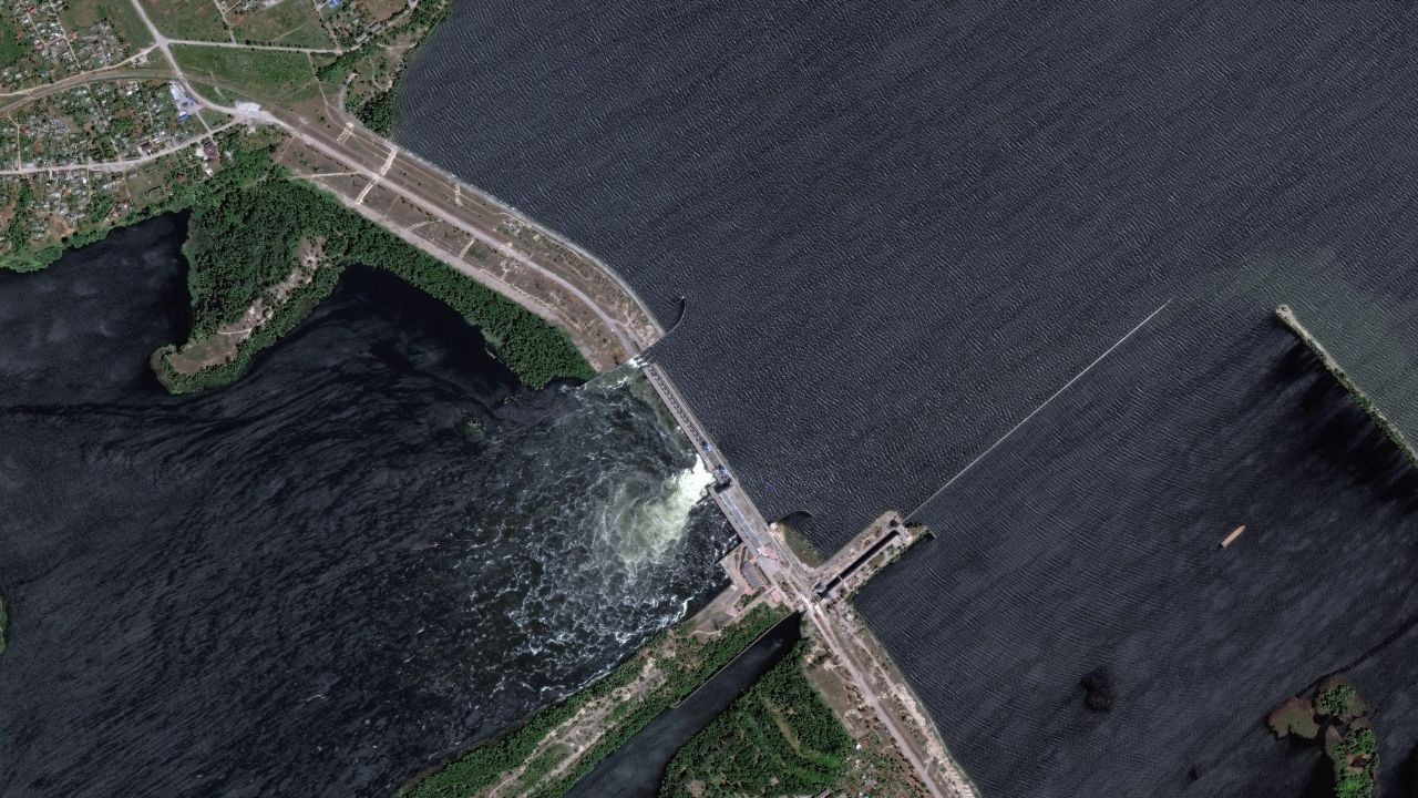 Barajda patlama: Sel uyarısı yapıldı, Ukrayna ve Rusya birbirini suçladı