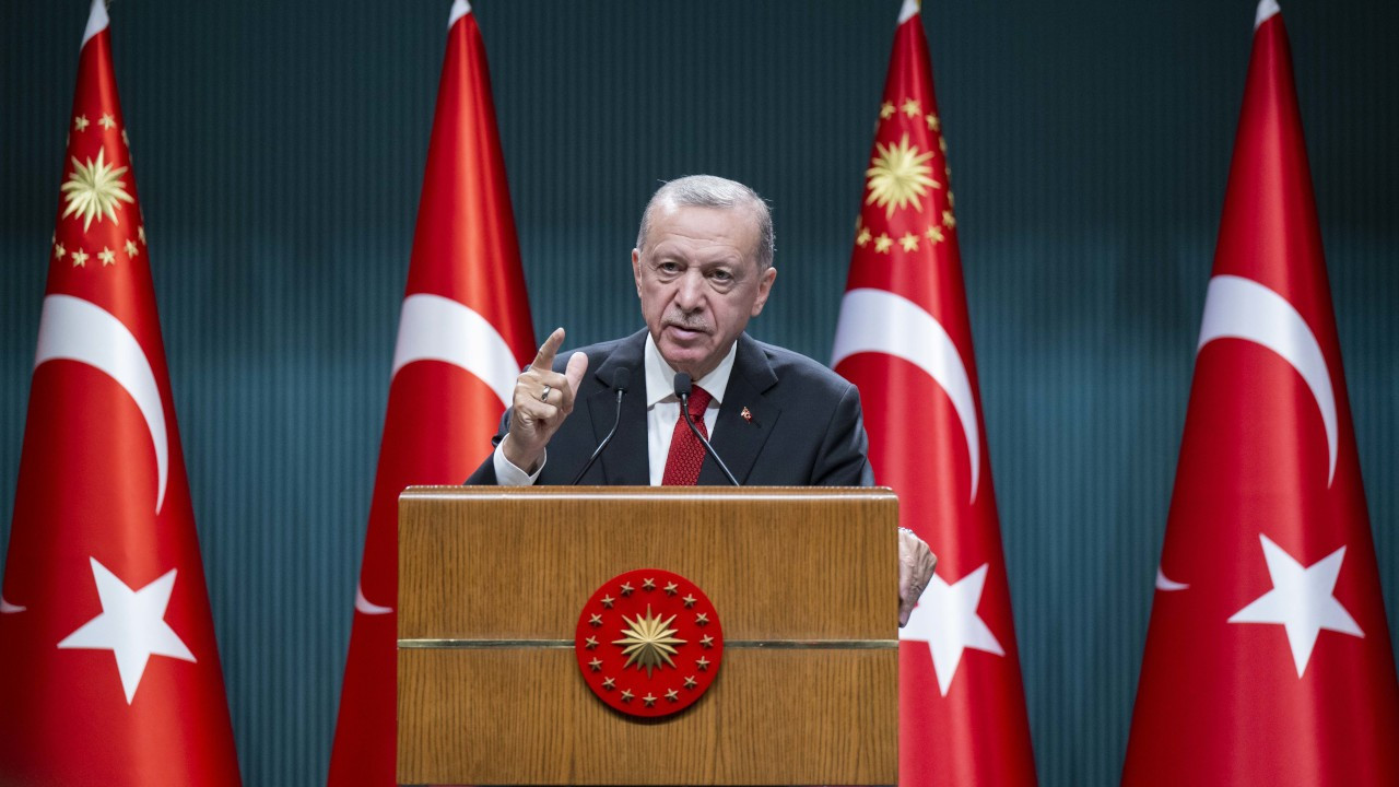 Cumhurbaşkanı Erdoğan: Anayasa değişikliği teklifimizi milletin takdirine sunacağız