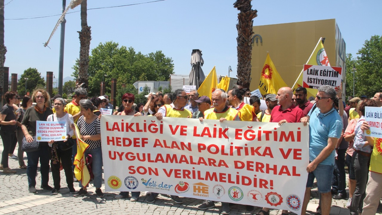 Okullara din görevlisi atanması İzmir'de protesto edildi