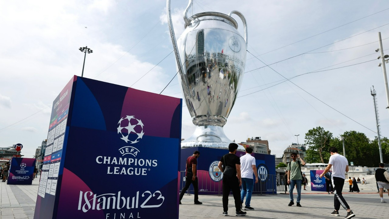 Şampiyonlar Ligi finali 18 yıl sonra İstanbul'da: 2005'te ne olmuştu?