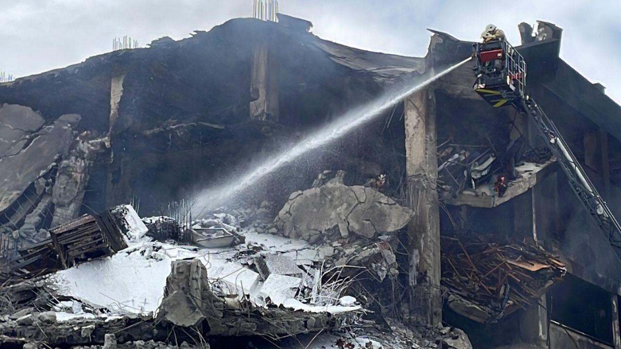 İkitelli'deki fabrika yangını 70 saat sonra söndürüldü - Sayfa 3