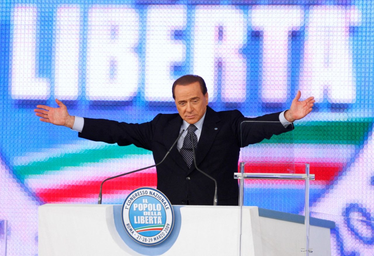 Berlusconi'nin ölümü İtalya basınında: 'İlk popülist' - Sayfa 4