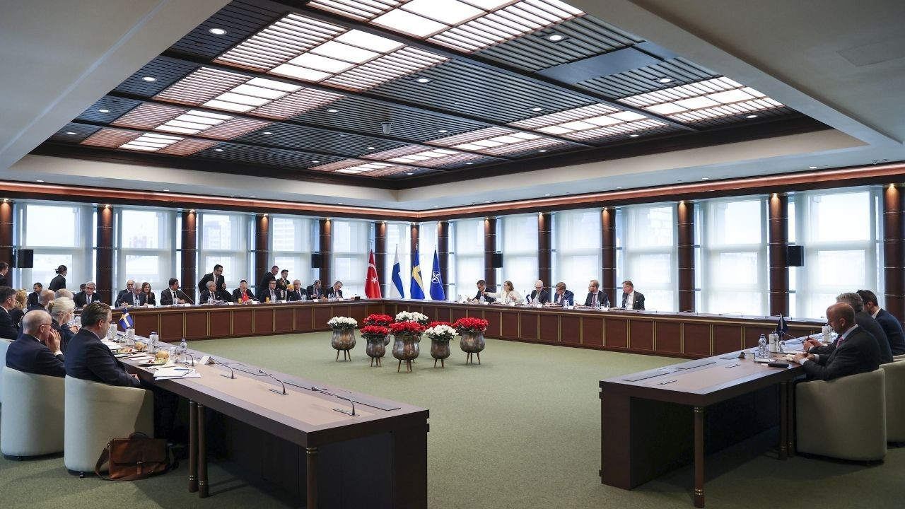 Dörtlü NATO toplantısı sona erdi: Stoltenberg'den 'ilerleme' açıklaması