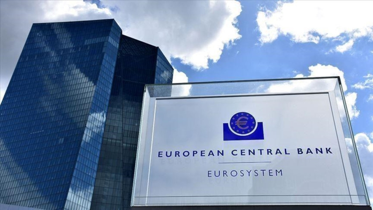 ECB anketi: Euro Bölgesi enflasyon hedefine 2025’te yaklaşacak