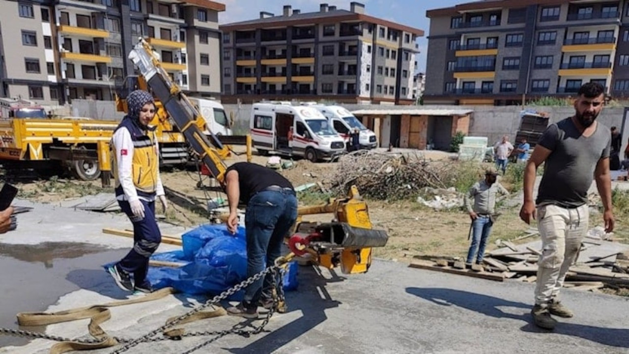 Balıkesir'de iş cinayeti: Vincin kırılan kolu işçilerin üzerine düştü