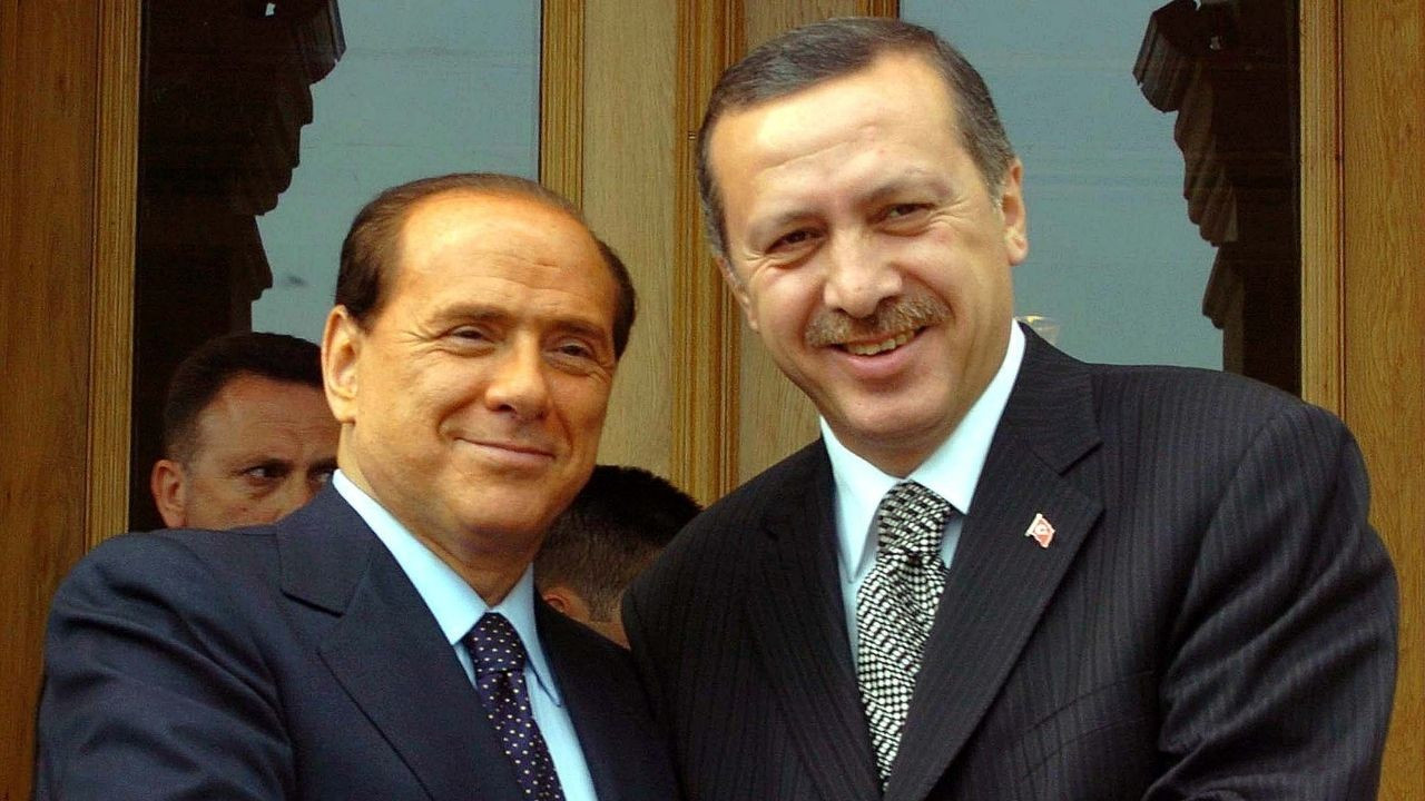 Erdoğan, Berlusconi için yazdı: Nevi şahsına münhasır bir siyasetçiydi