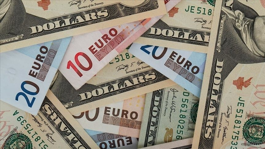 Dolar ve euro yeni haftaya yükselişle başladı - Sayfa 1
