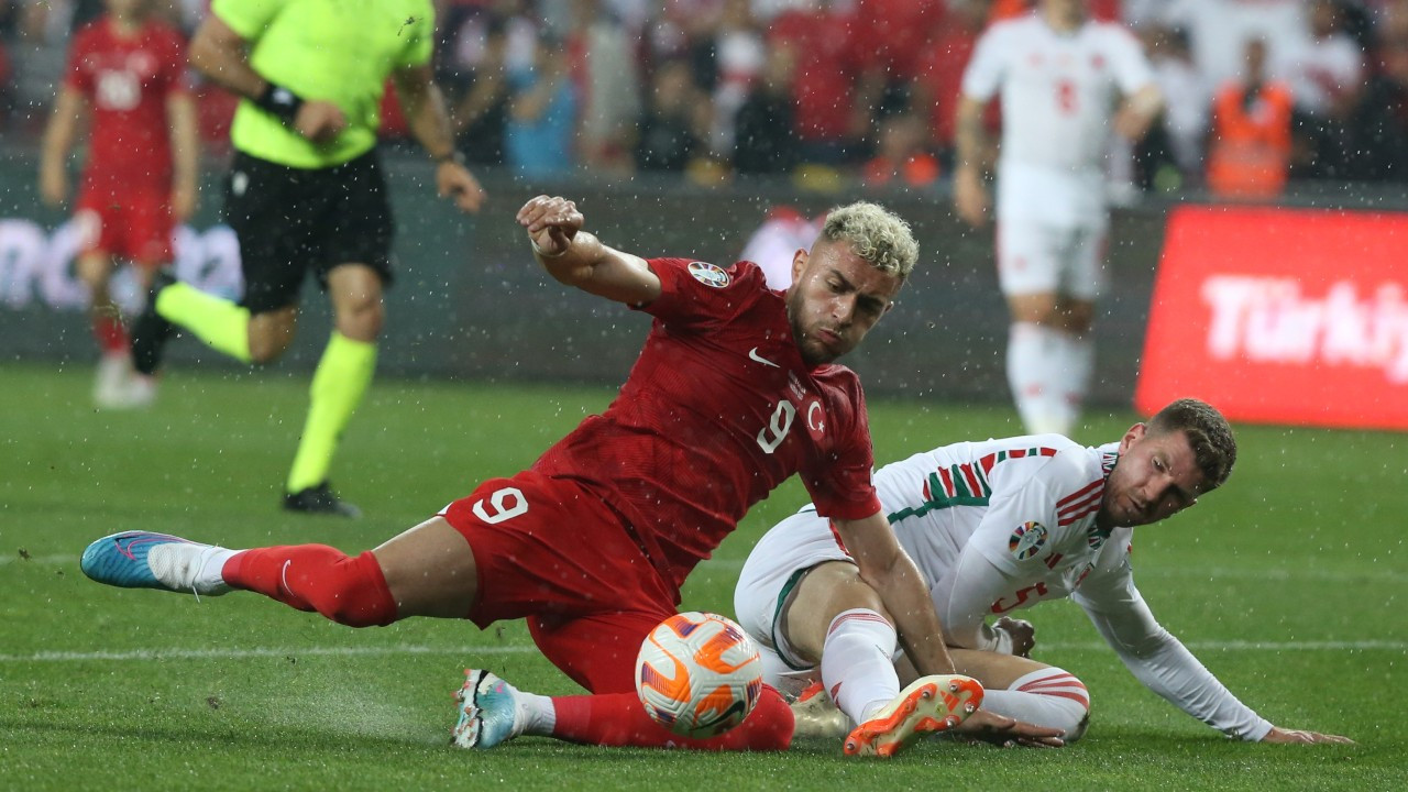 Türkiye, EURO 2024 elemesinde Galler engelini 2-0'la aştı