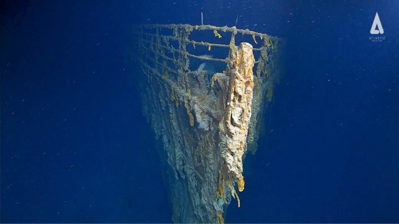 Titanik'i ararken okyanusta kayboldu: Milyarder de denizaltıdaymış