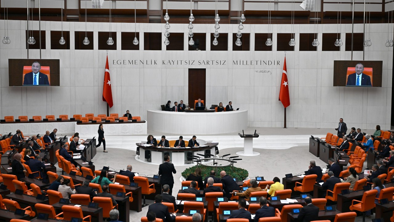 CHP'li Köksal'dan AK Partili Karayel'e: Bu Meclis'in ilk provokatörü