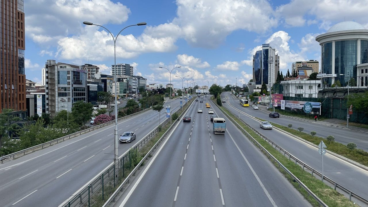 İstanbul'da trafik yoğunluğu yüzde 2'ye düştü - Sayfa 1