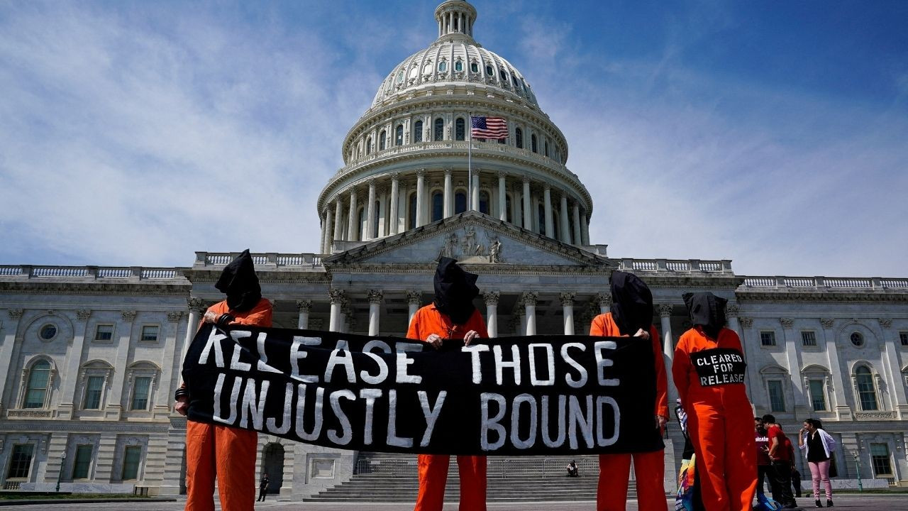 BM'den Guantanamo'ya ziyaret: 'Hepsi çok geç kaldığımızı söyledi'
