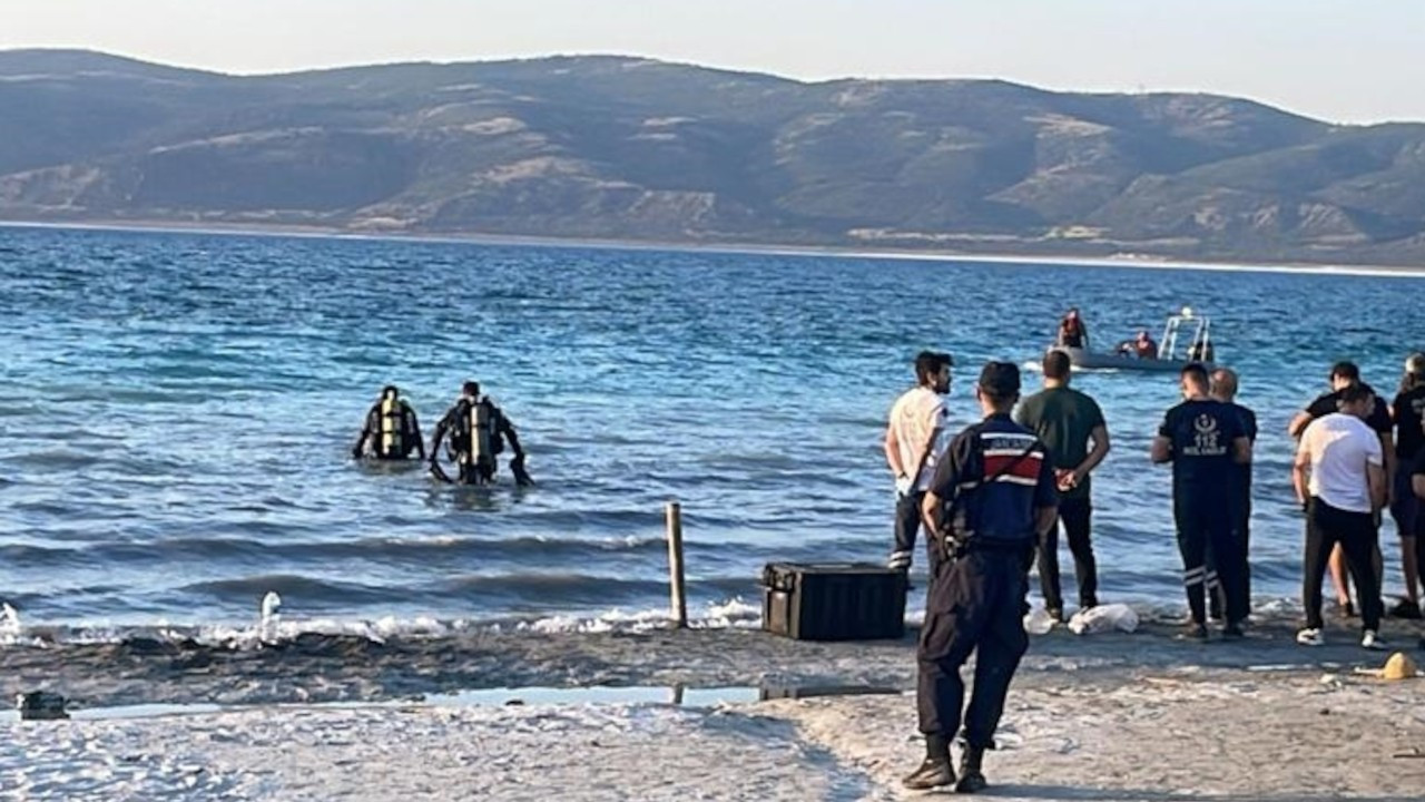 Salda Gölü'ne giren 13 yaşındaki çocuk boğuldu