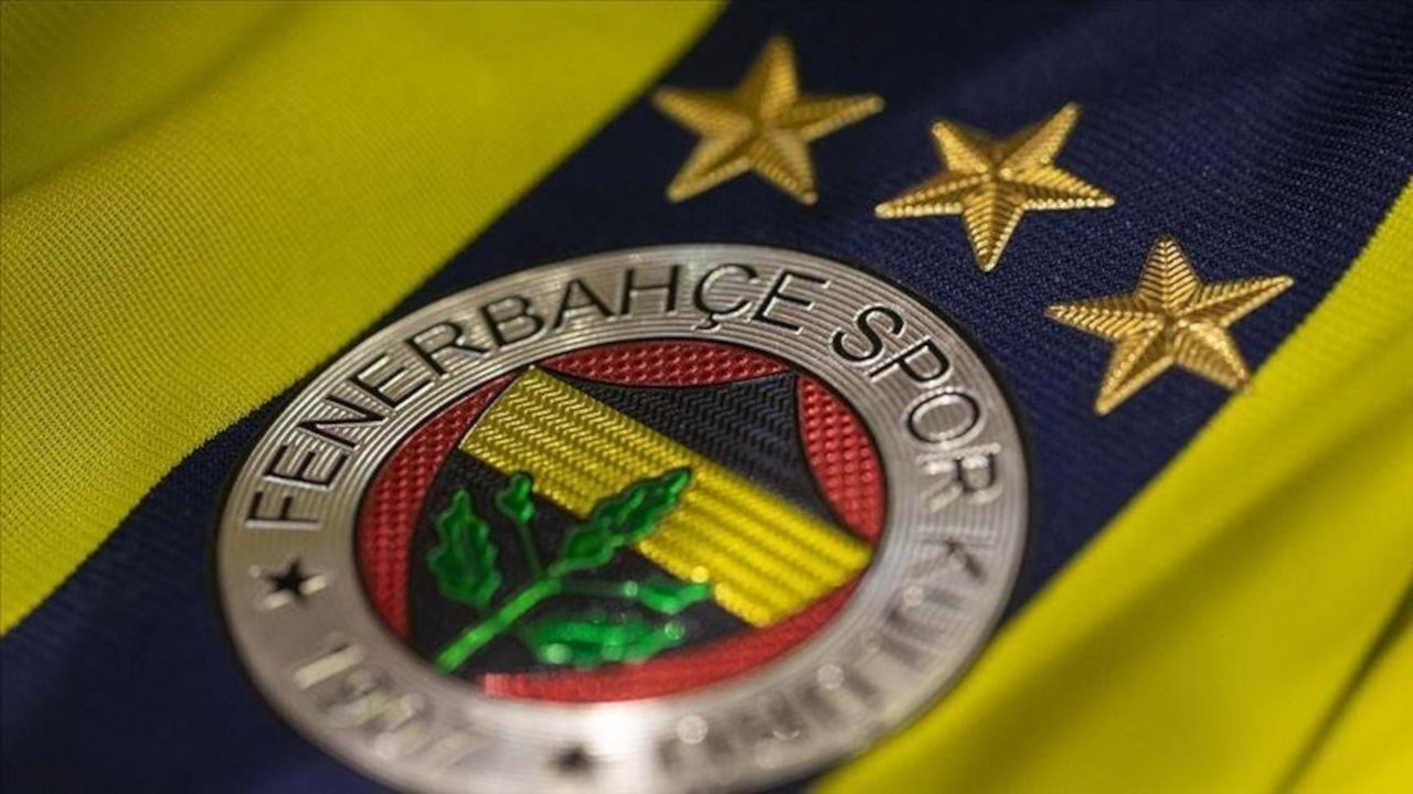 Fenerbahçe üç futbolcu ile yolların ayrıldığını duyurdu