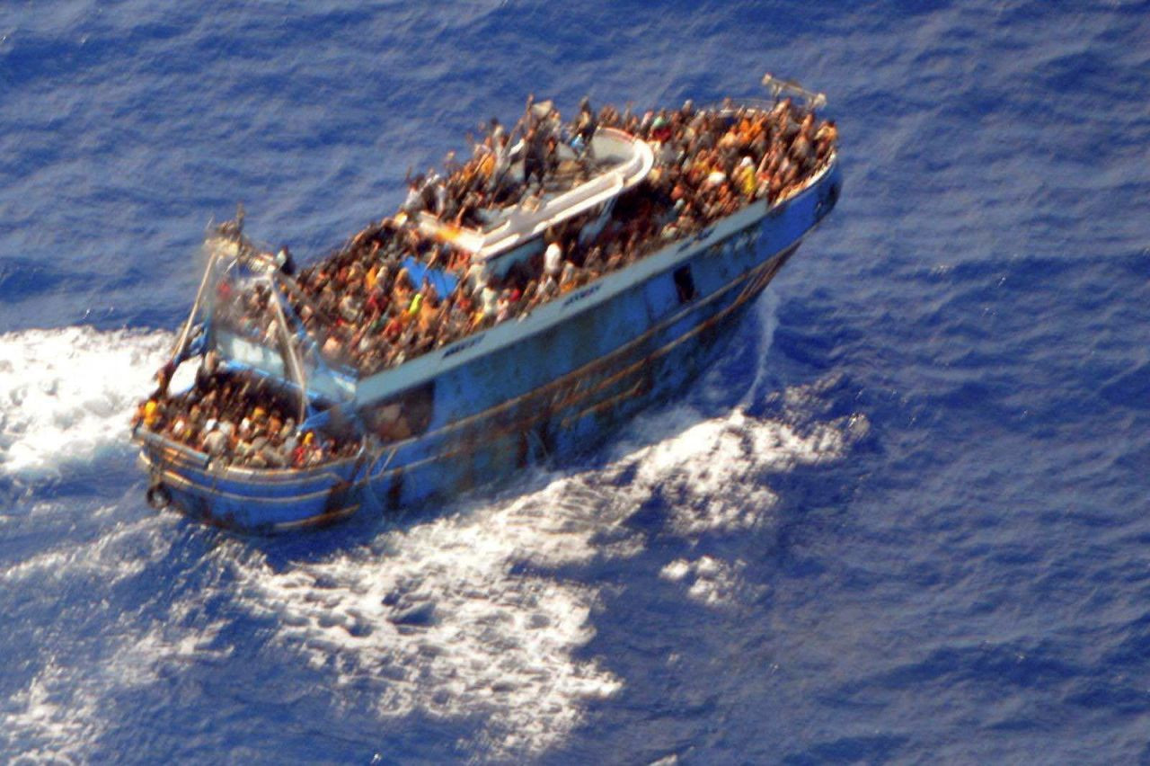 Mülteci teknesinden kurtulanlar anlattı: 'Medyaya konuşmayın' demişler - Sayfa 1