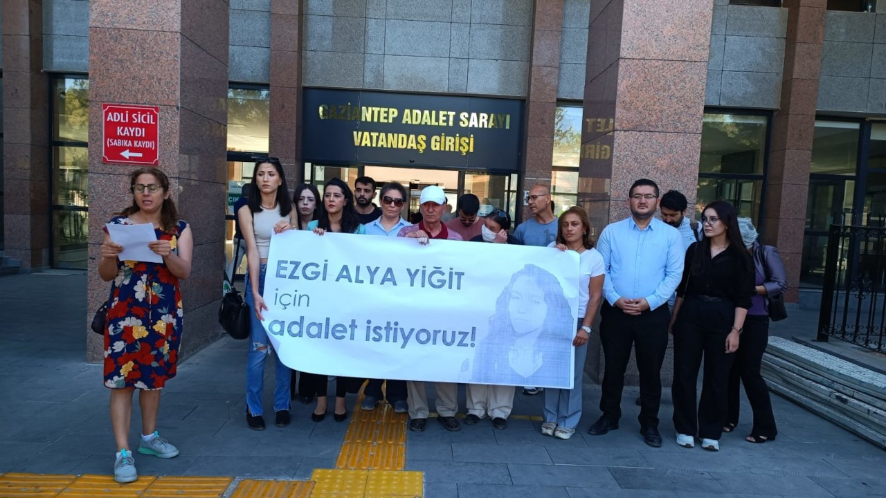 Ezgi Alya Yiğit Davası: 'Yargı, siyasi atmosfere göre karar veriyor'