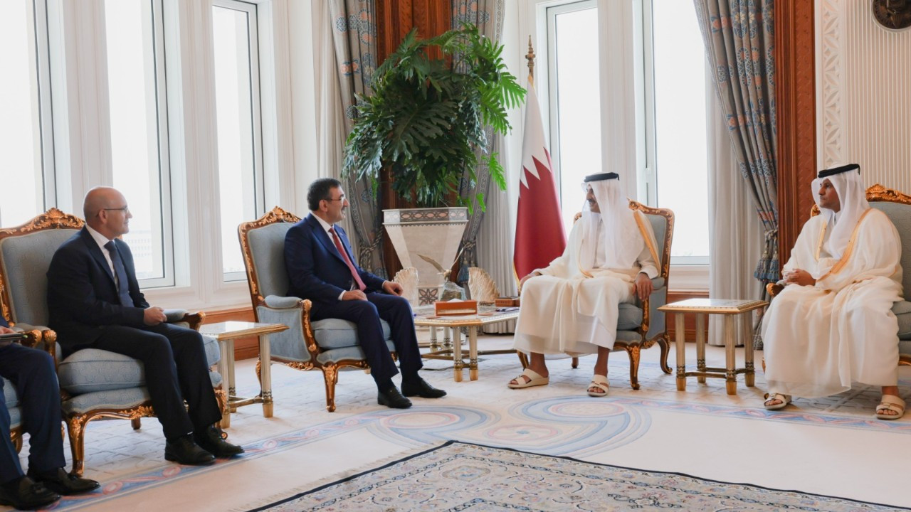 Cevdet Yılmaz ve Mehmet Şimşek, Katar Emiri’yle görüştü