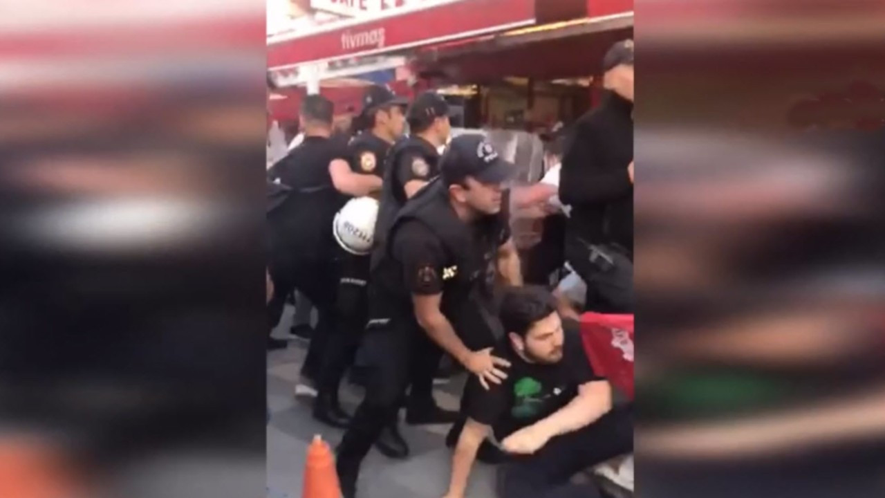 Bakanlık önünde TİP'in zam protestosuna polis müdahalesi: 15 gözaltı