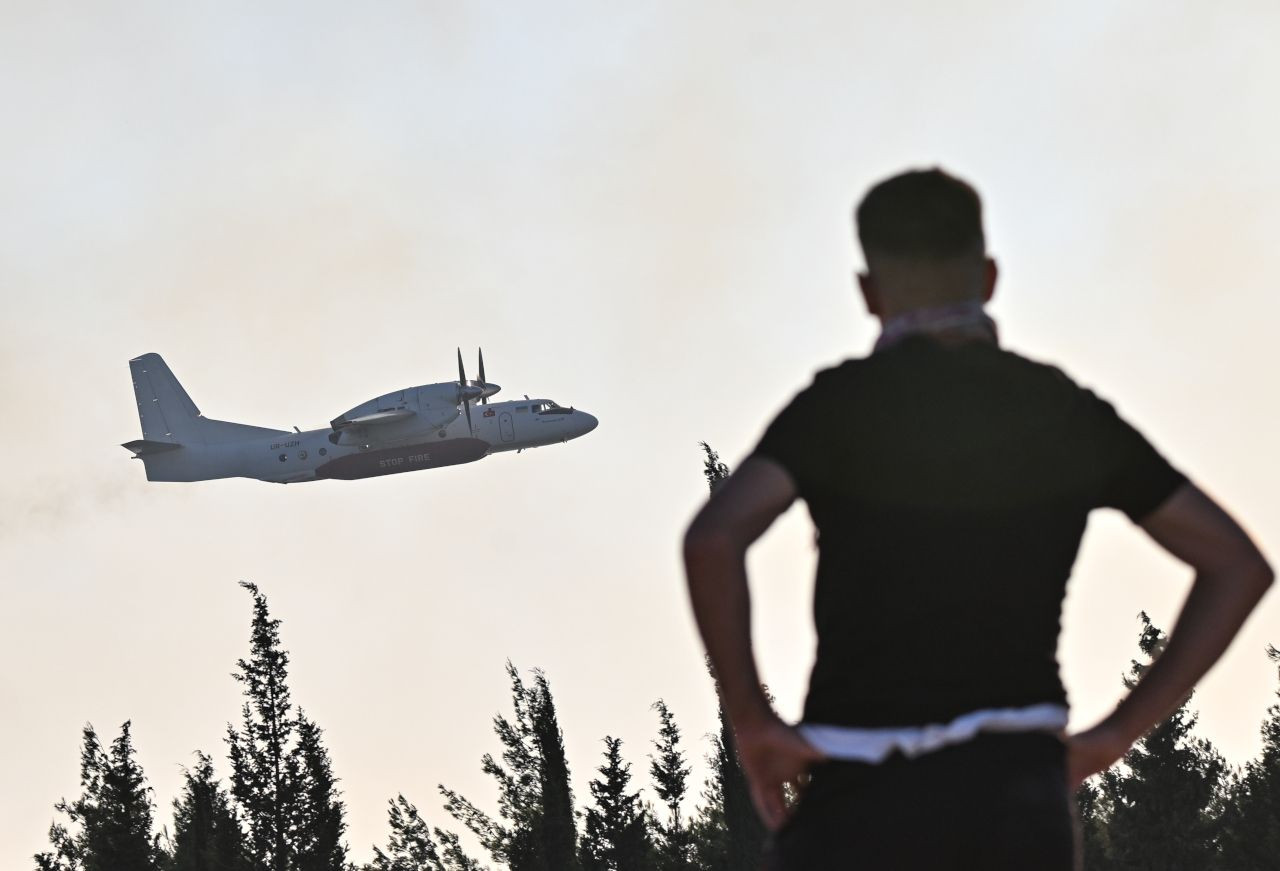 İzmir'deki ikinci orman yangını da 11 saat sonra kontrol altına alındı - Sayfa 4