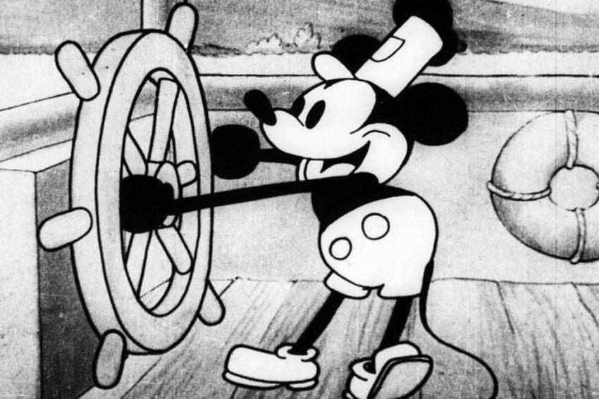 Mickey Mouse'un penisiyle peynir deldiği film sahte - Sayfa 3