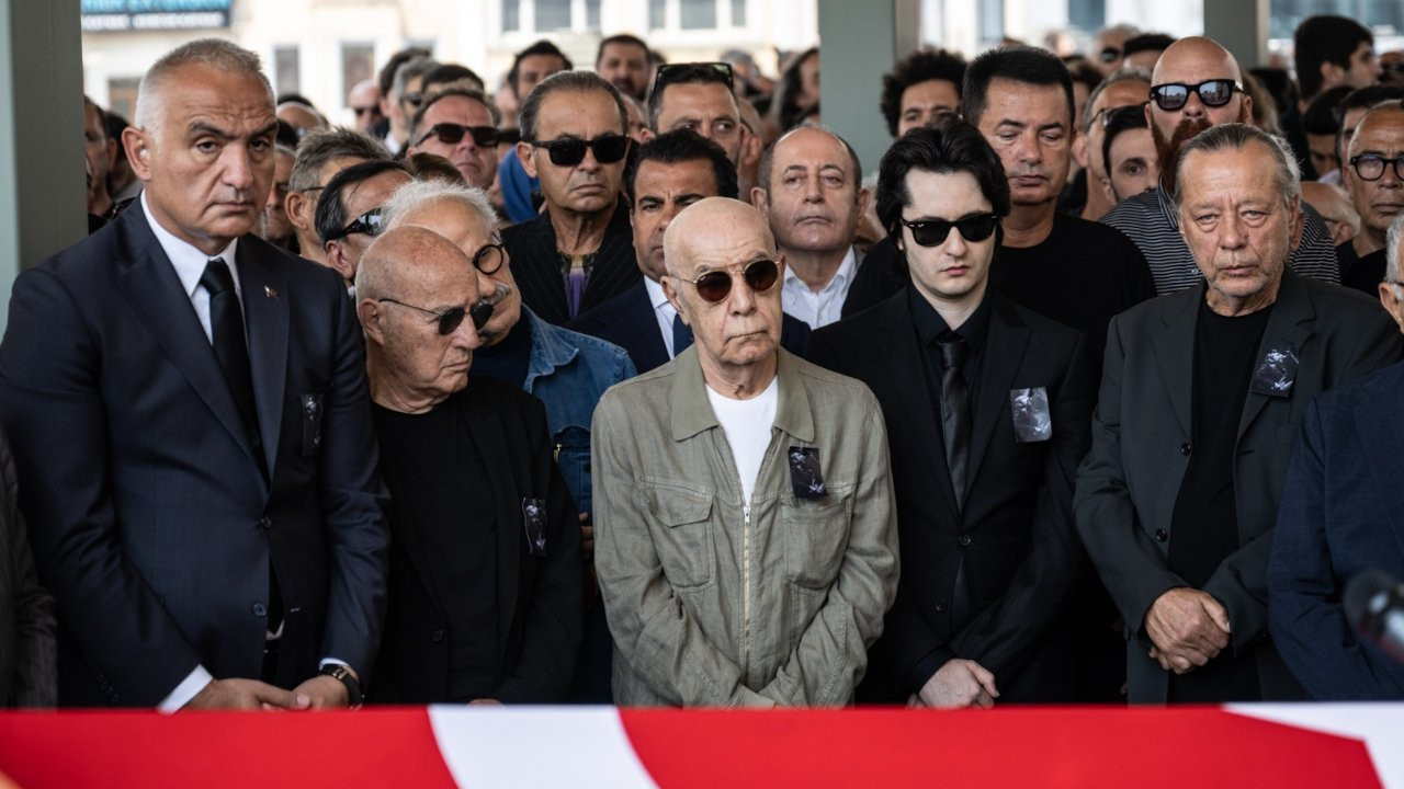 Özkan Uğur için Taksim Camisi'nde cenaze töreni