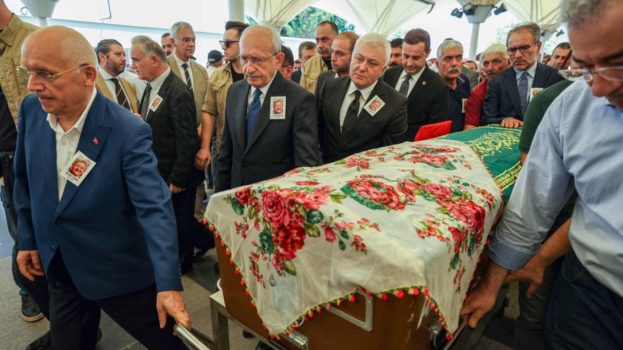 Kılıçdaroğlu, Tuncay Özkan'ın annesinin cenazesine katıldı