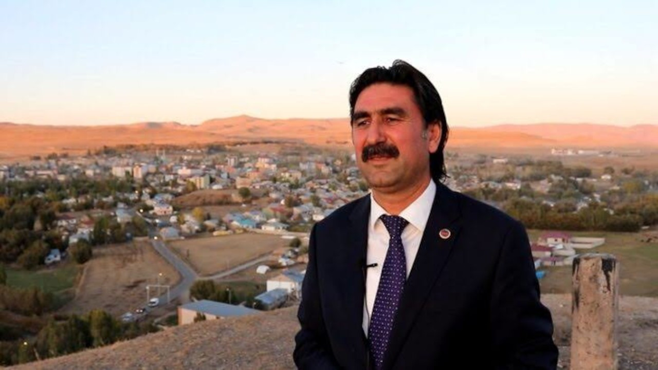 AK Partili belediye başkanı, 15 akrabasını işe almış