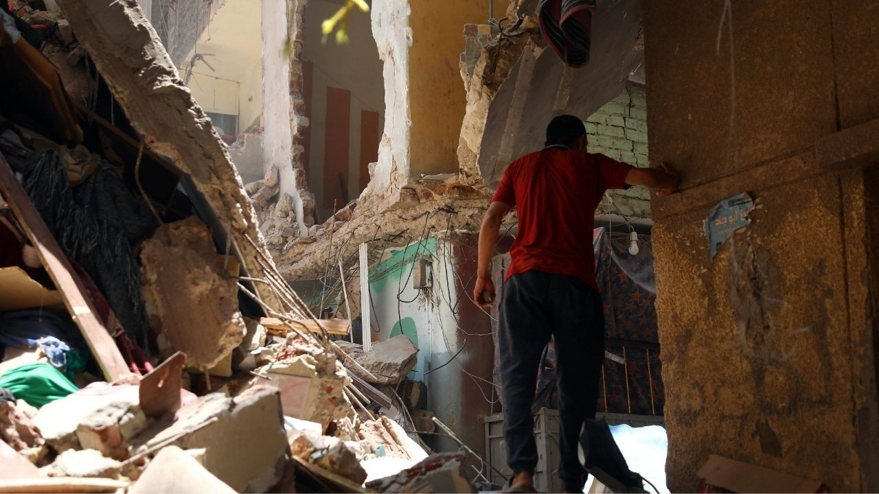 Mısır'da bina çöktü: 9 kişi hayatını kaybetti