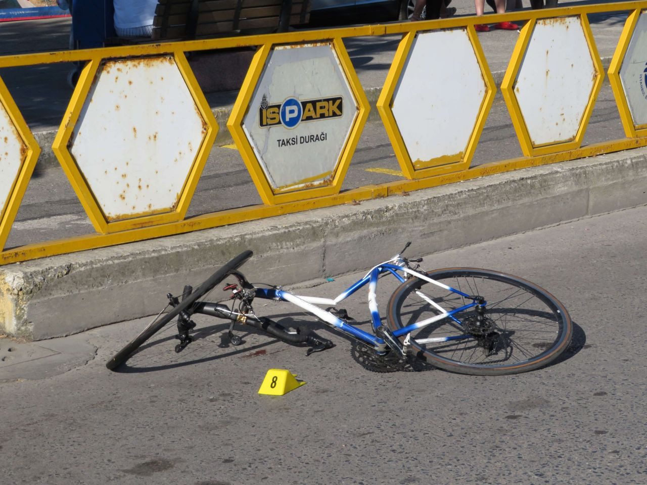 Polisten kaçıp bisikletliye çarptı: Suçu başkası üstlenmeye çalıştı - Sayfa 2