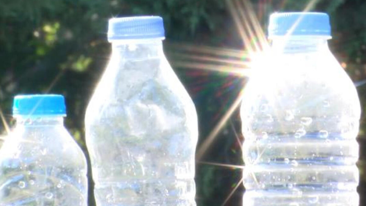 Uyarı: Güneşte kalan pet şişelere dikkat edin