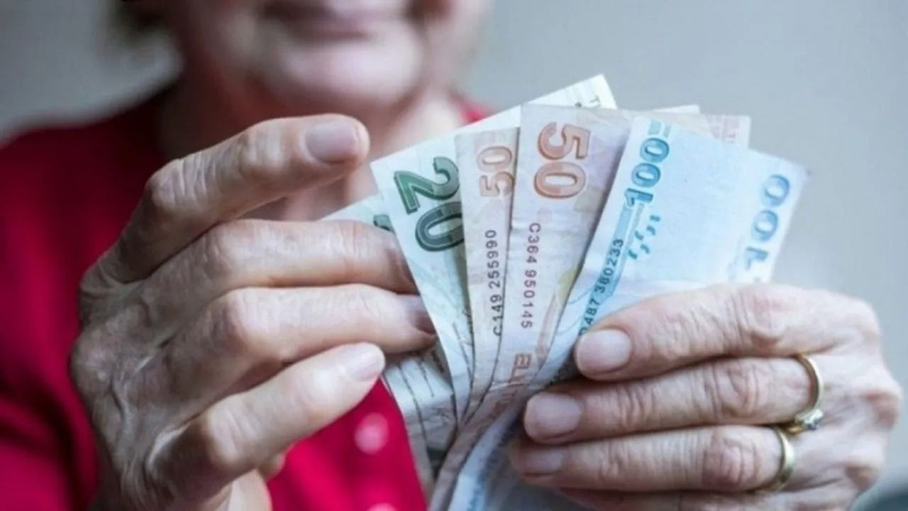 Emekliler seyyanen zam için direniyor: '4 bin lira ek artış' talebi - Sayfa 4