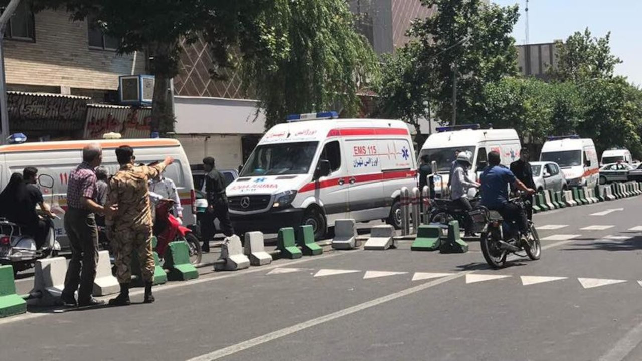İran'da polise silahlı saldırı: 4 kişi öldü