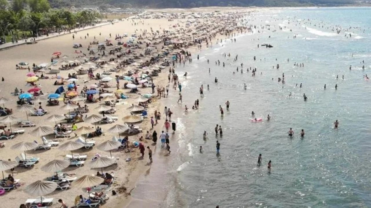 Kandıra'da iki plaj dışında denize girmek yasaklandı