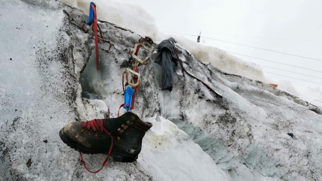 Buzul eridi, 1986'da kaybolan dağcının cesedi ortaya çıktı