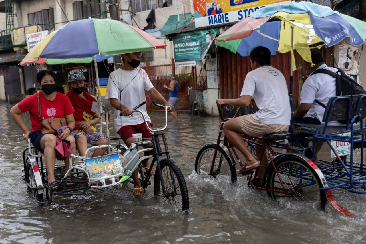 Filipinler'de tayfun: Ölü sayısı 13'e yükseldi - Sayfa 3