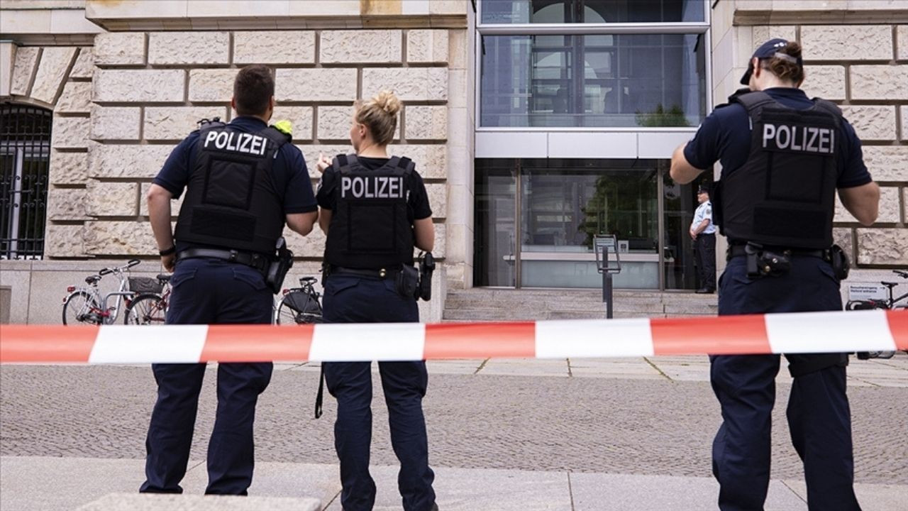 Almanya'da silahlı saldırı: 3 ölü, 2 yaralı
