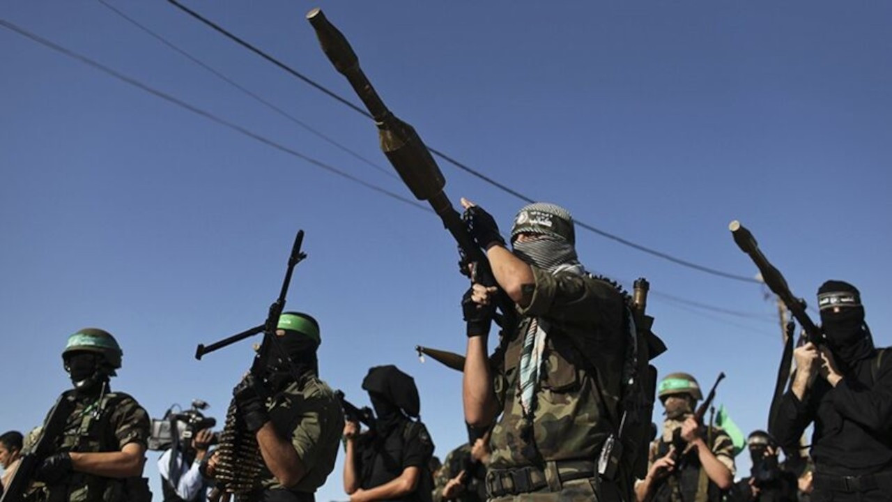 Lübnan'daki Filistin kampında RPG ve havan toplarıyla çatışma: 6 ölü, 30 yaralı