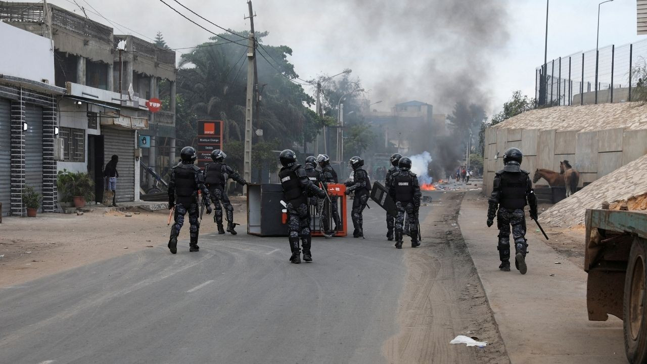 Senegal'de muhalif lider tutuklandı, protestolarda 2 kişi öldü