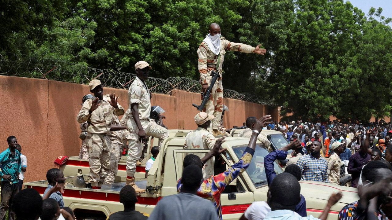 ECOWAS'tan Nijer kararı: Ülkelere ihtiyat kuvvetlerini hazır hale getirme ve konuşlandırma talimatı