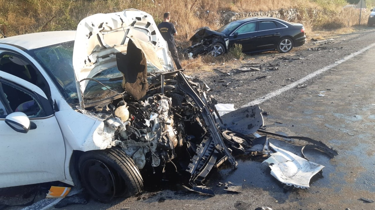 Yalova'da zincirleme trafik kazası: 2 ölü, 5 yaralı