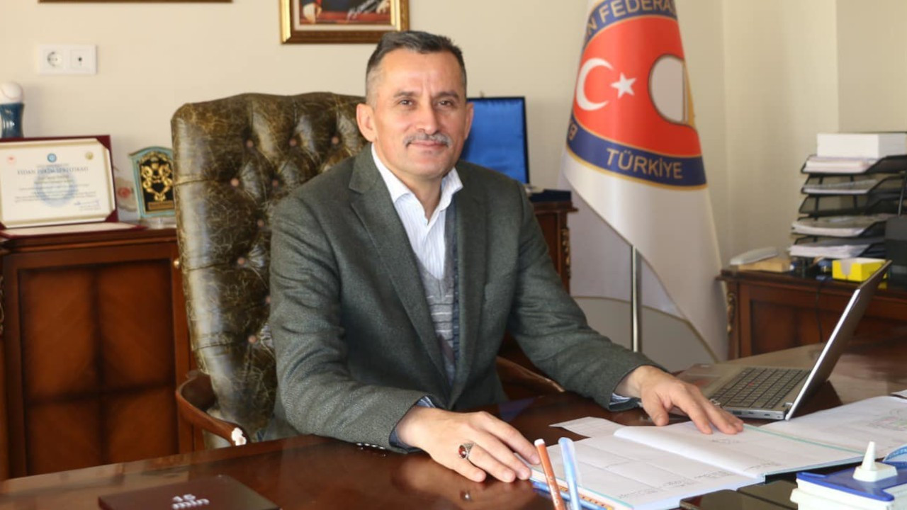 Türkiye Badminton Federasyonu Başkanı Murat Özmekik’in başkanlığı düştü