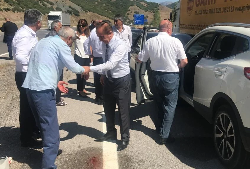 Kılıçdaroğlu'nun konvoyunda kaza: 4 yaralı